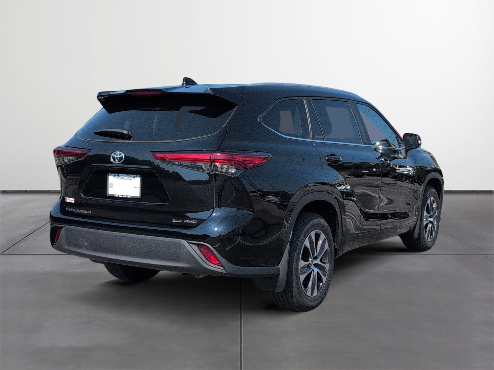Used 2023 Toyota Highlander SUV
