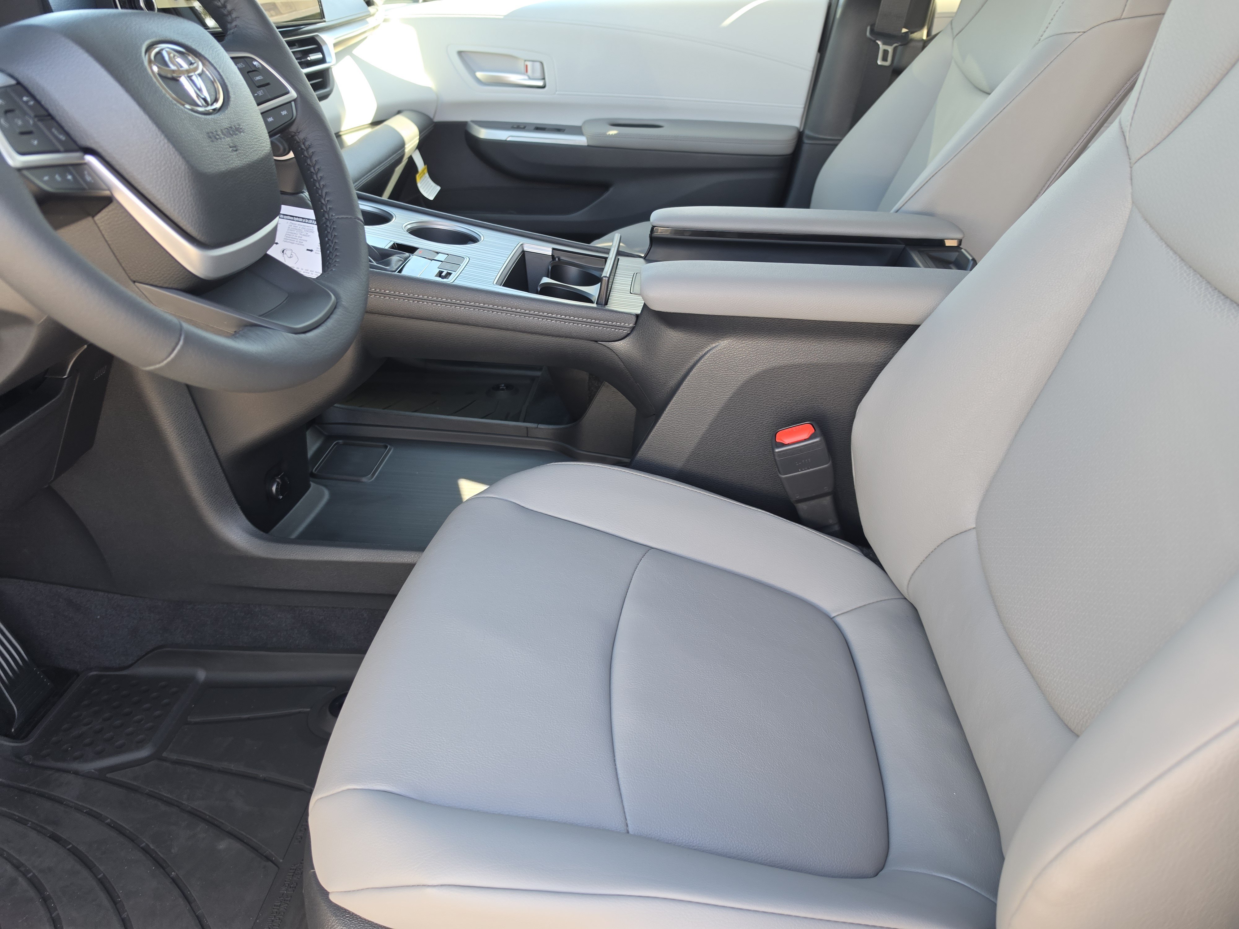 New 2026 Toyota Sienna Van