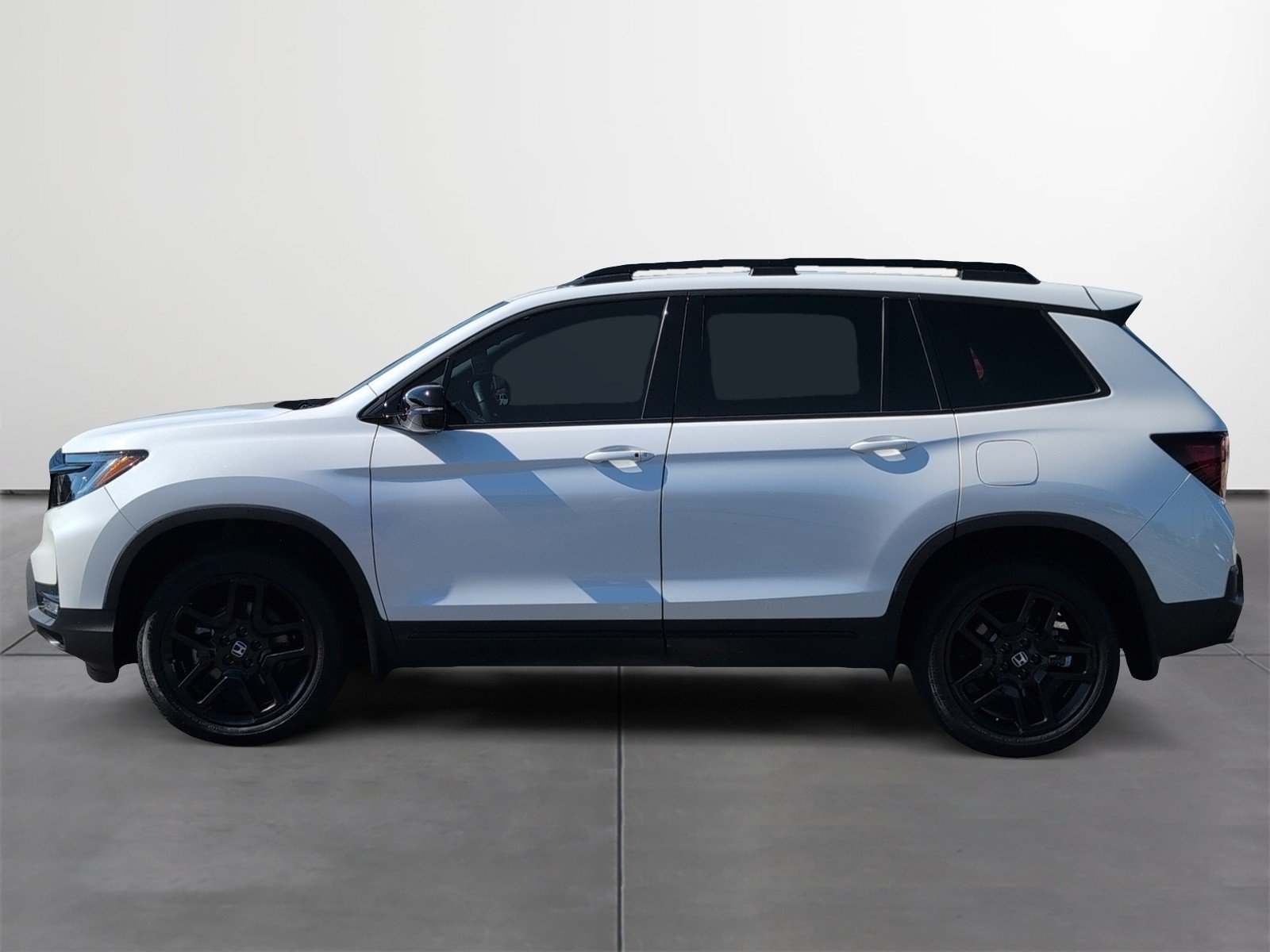 Used 2025 Honda Passport SUV