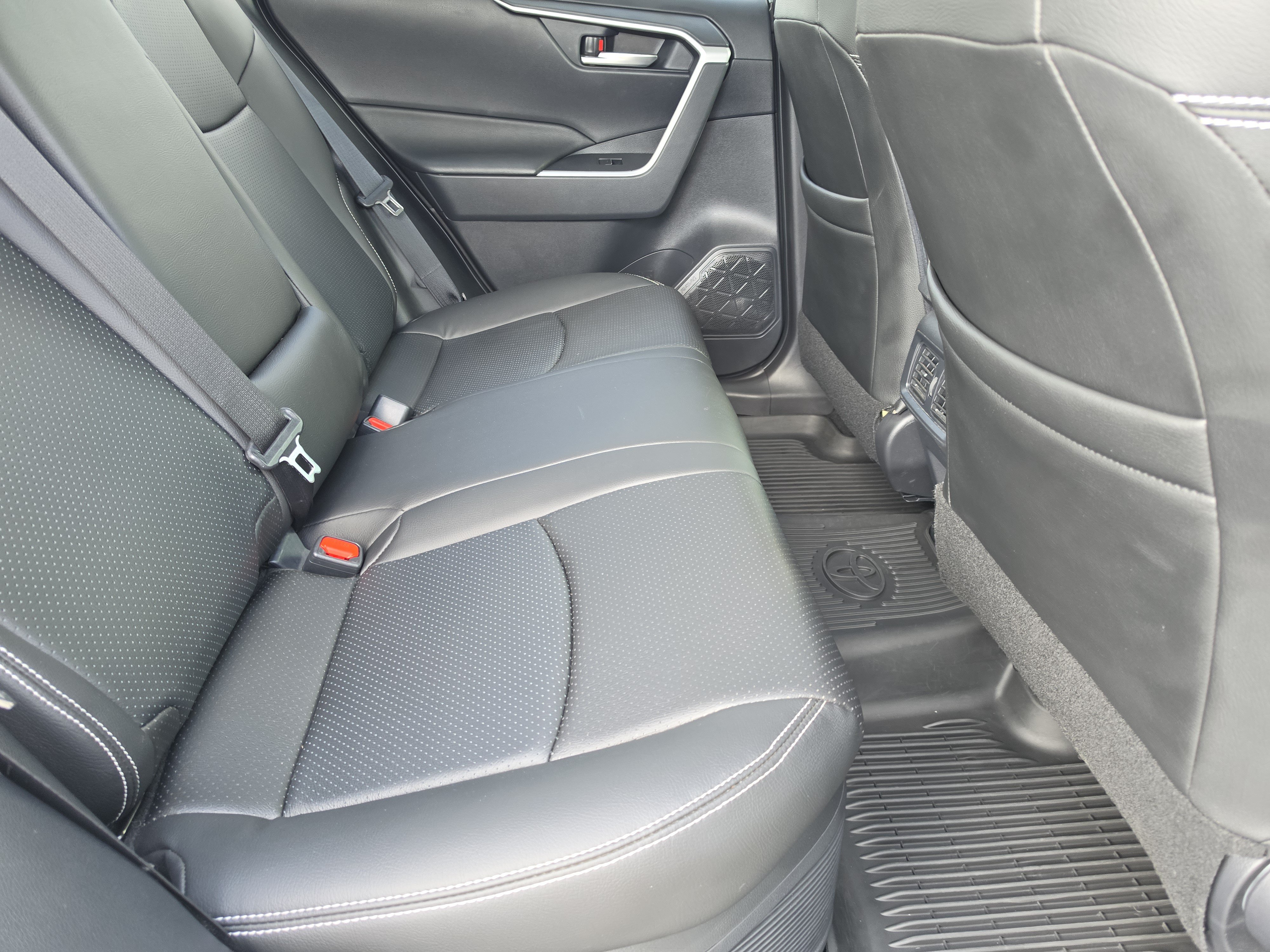 Used 2025 Toyota RAV4 SUV