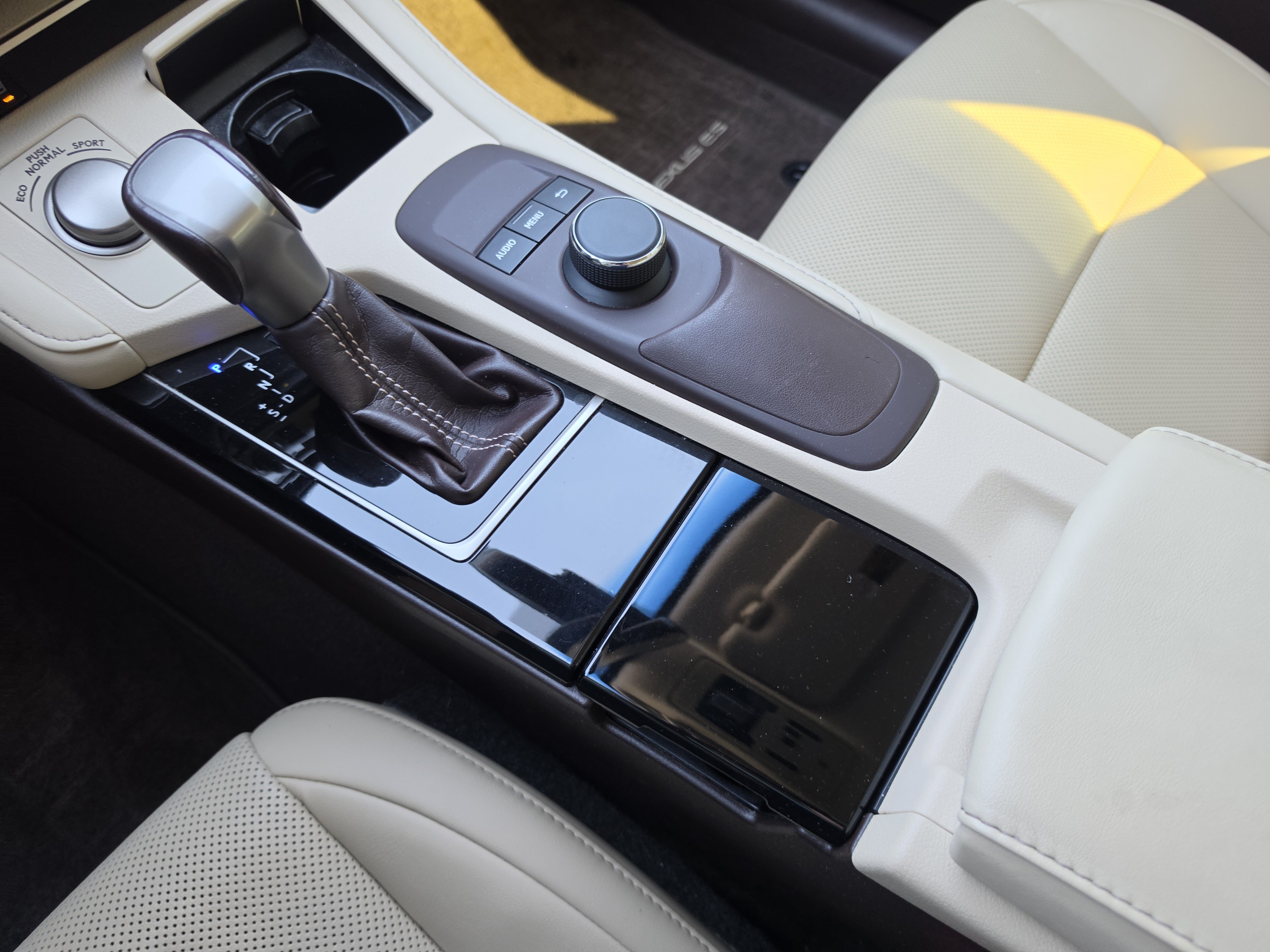 Used 2016 Lexus ES 350 Sedan