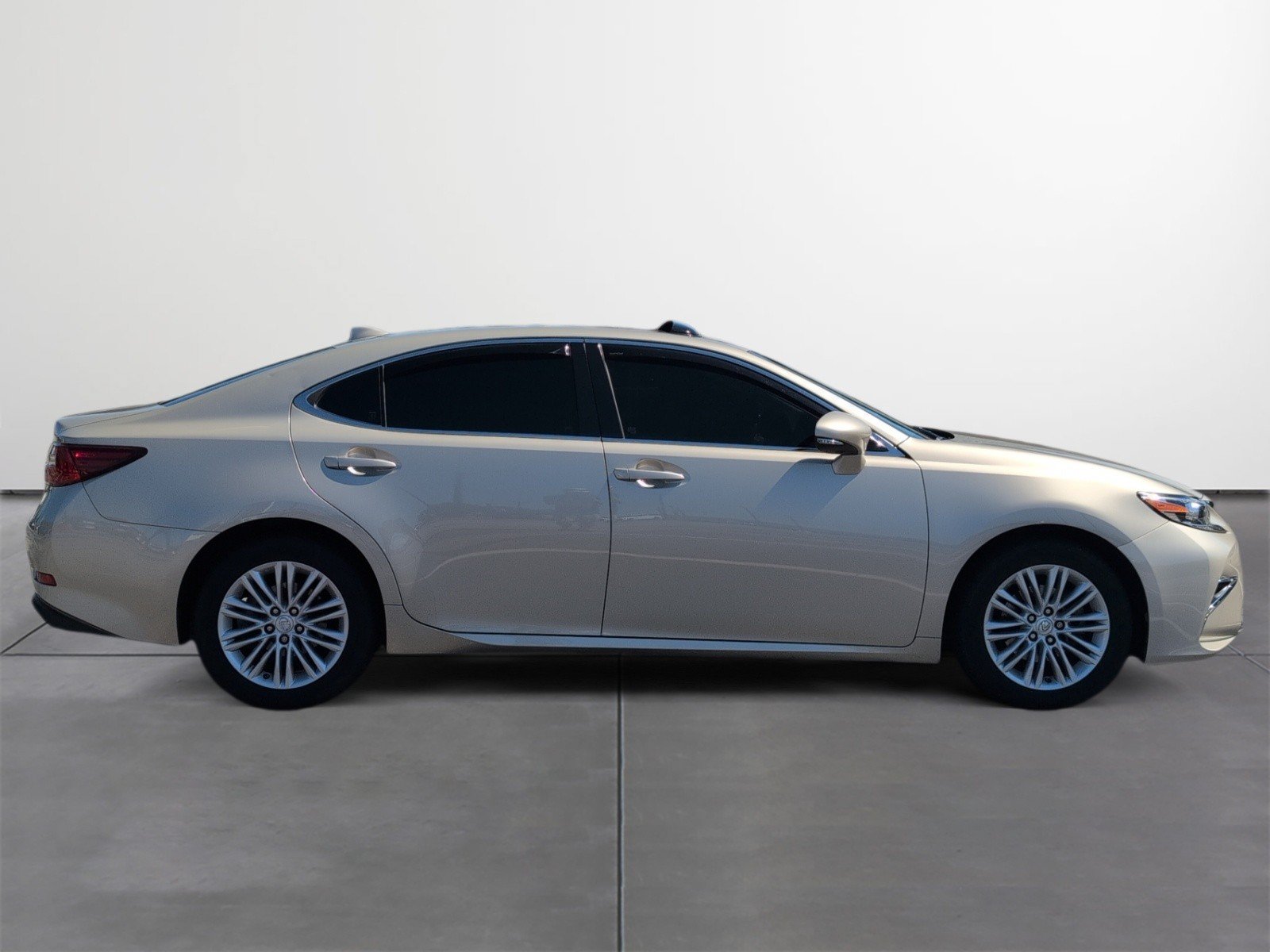 Used 2016 Lexus ES 350 Sedan