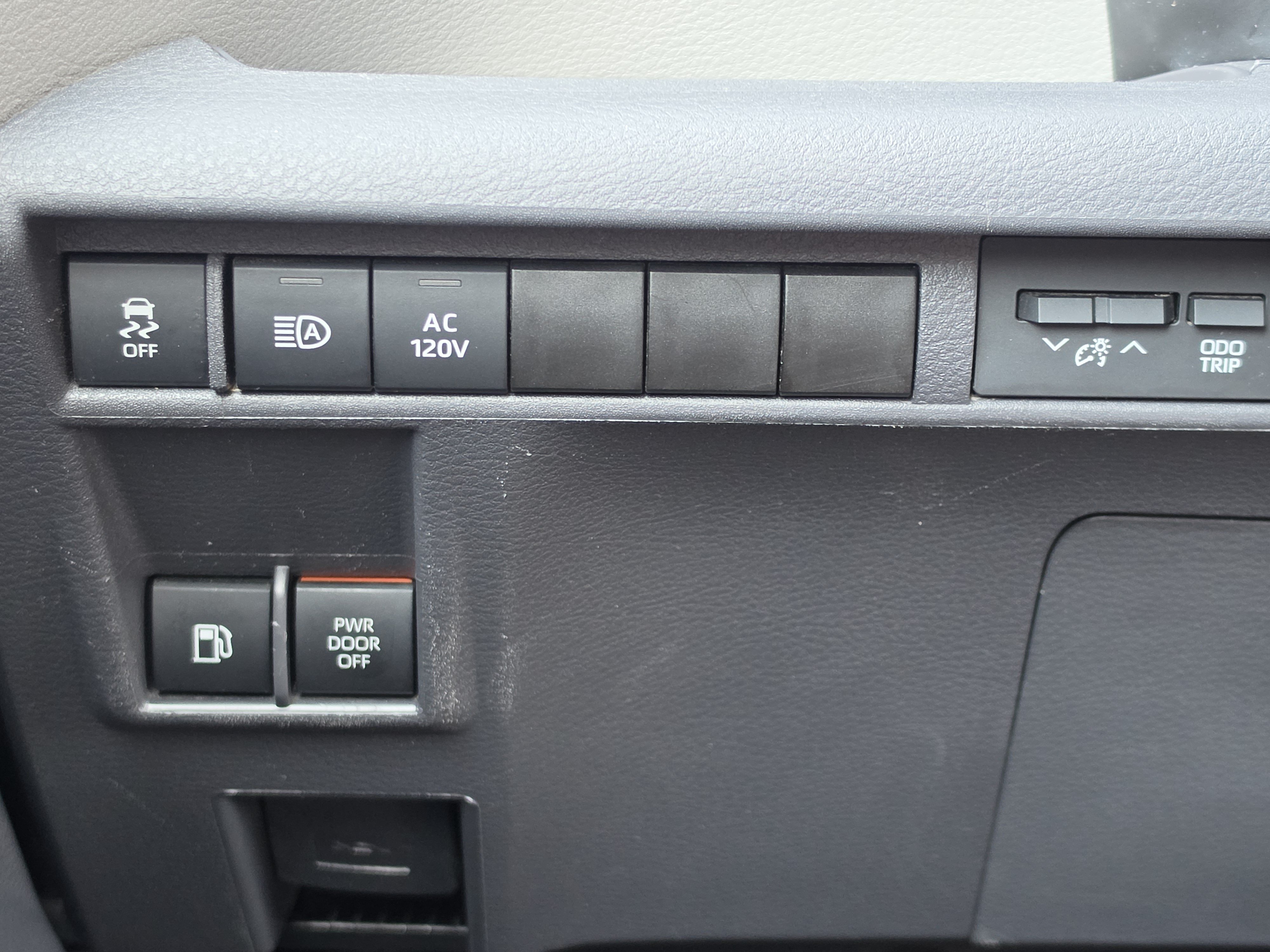 Used 2024 Toyota Sienna Van
