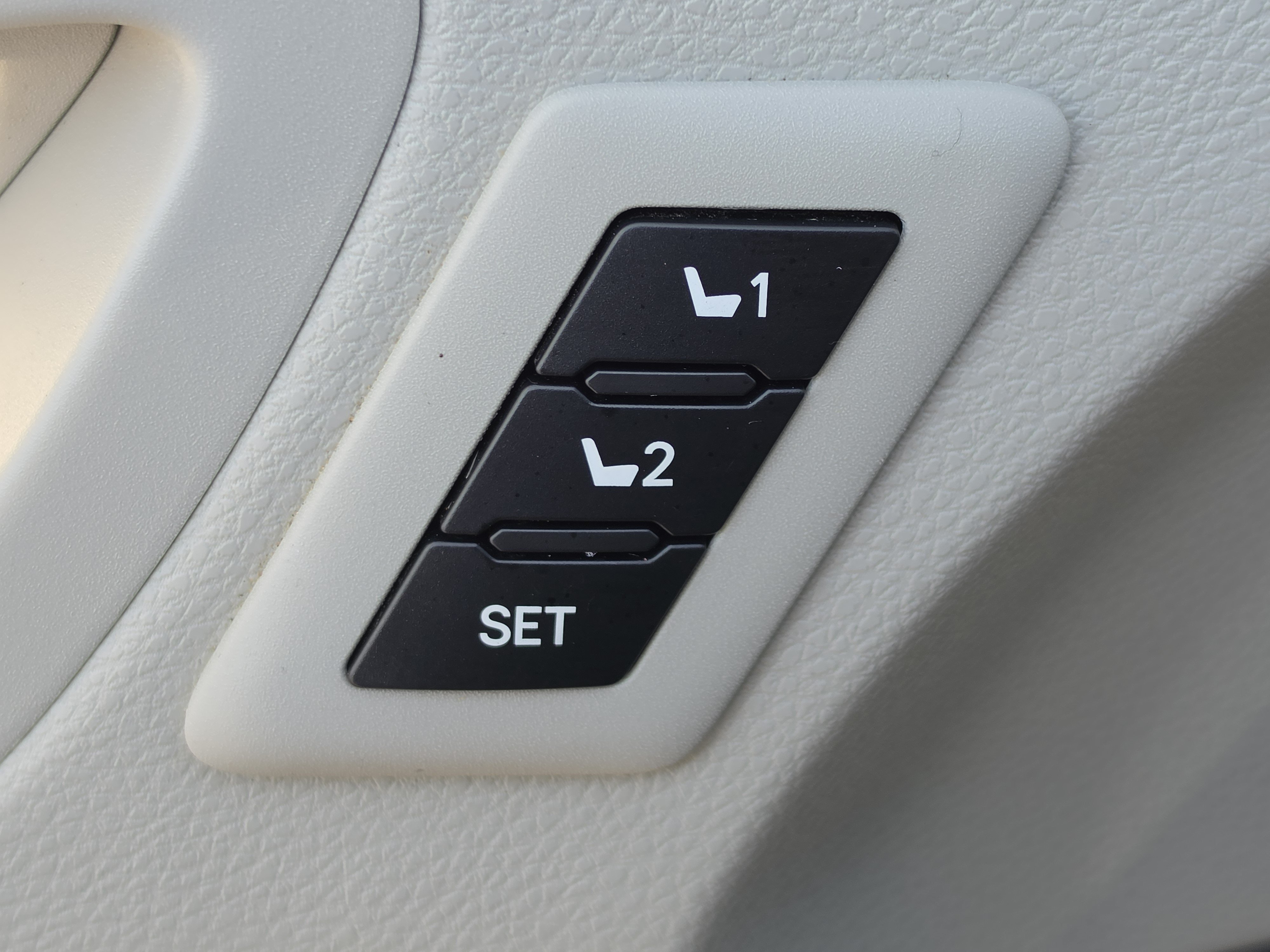Used 2024 Toyota Sienna Van