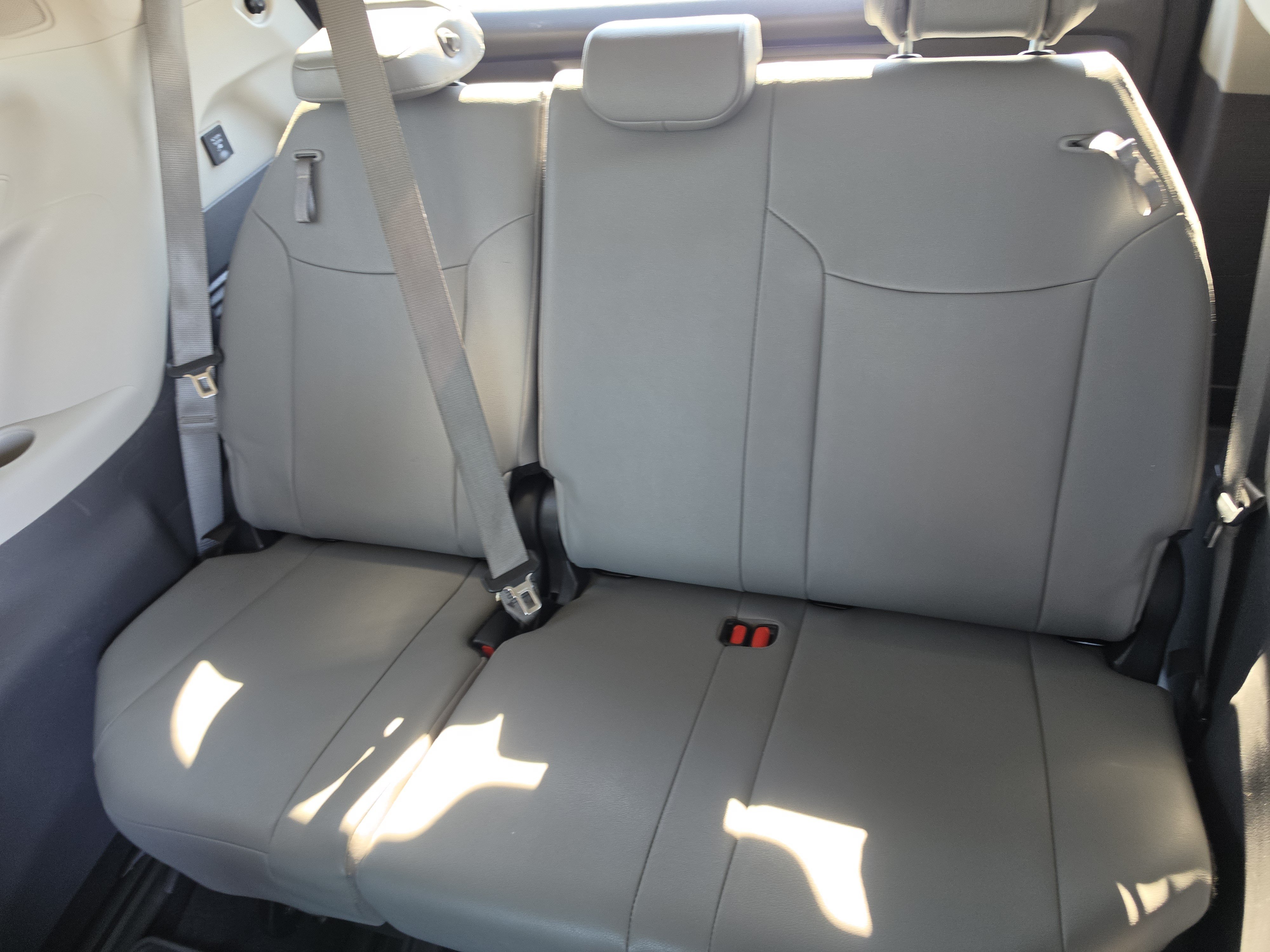 Used 2024 Toyota Sienna Van
