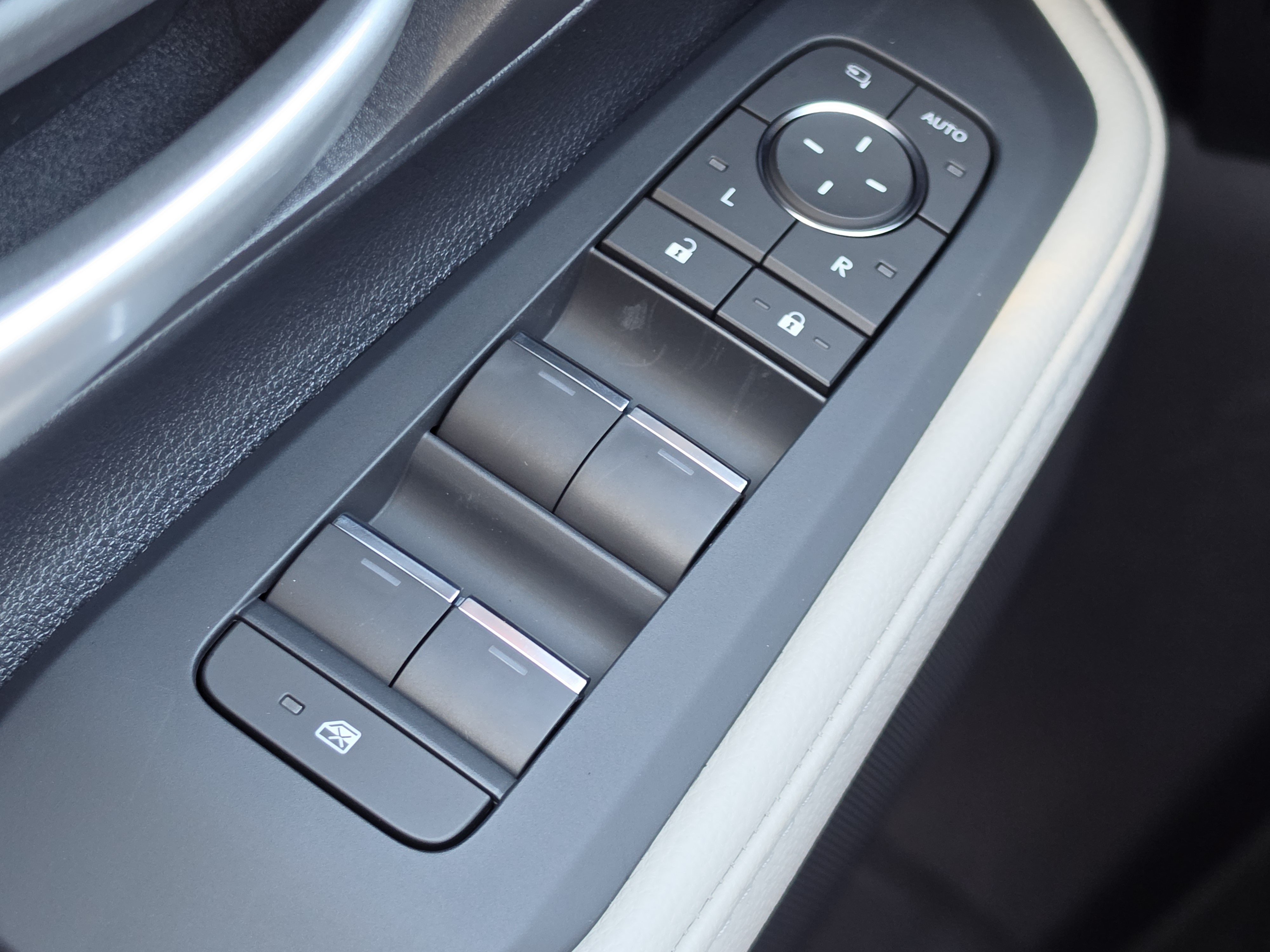 New 2026 Toyota Grand Highlander Hybrid SUV