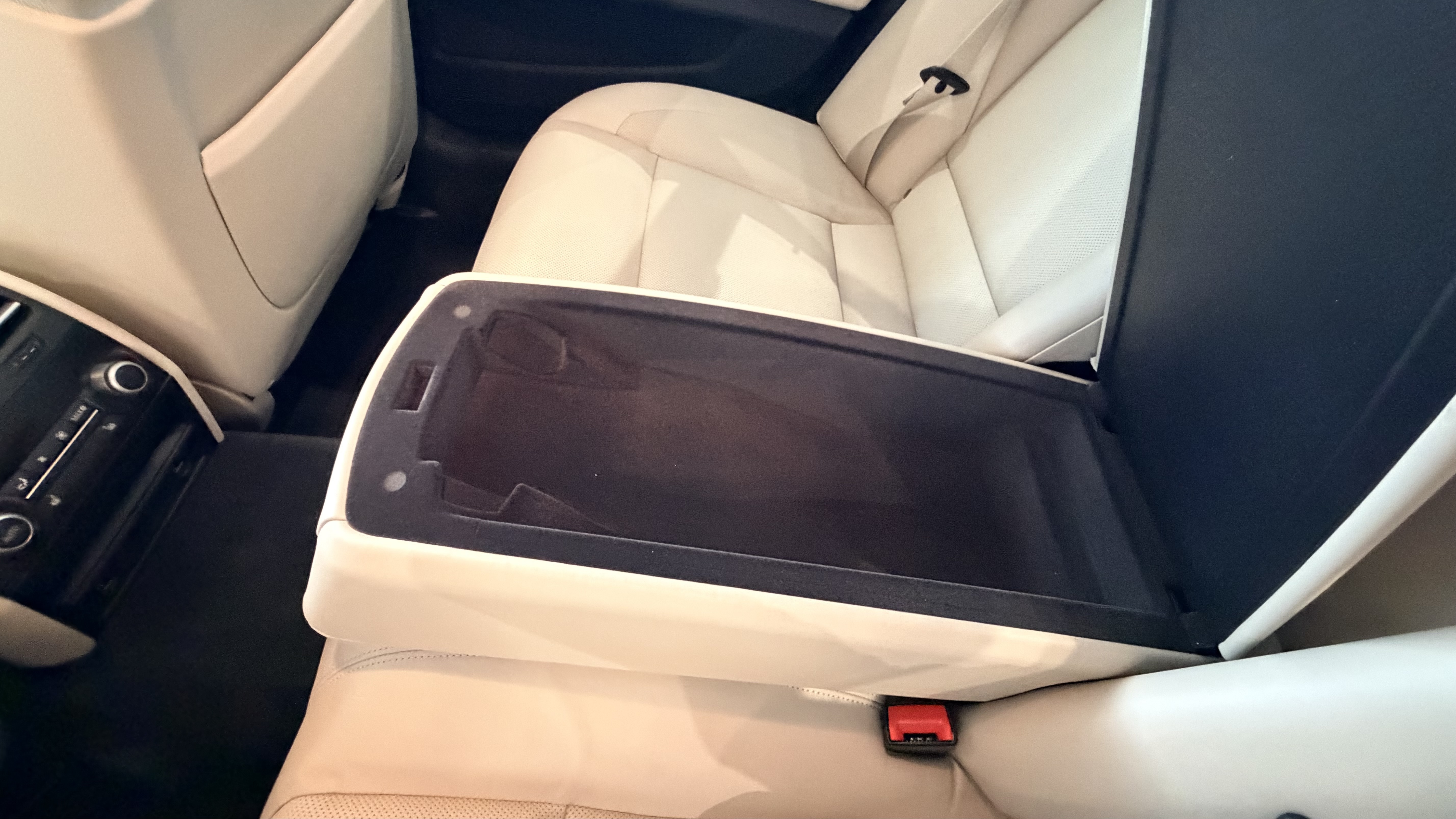 Used 2012 GRAY BMW 750i image 93