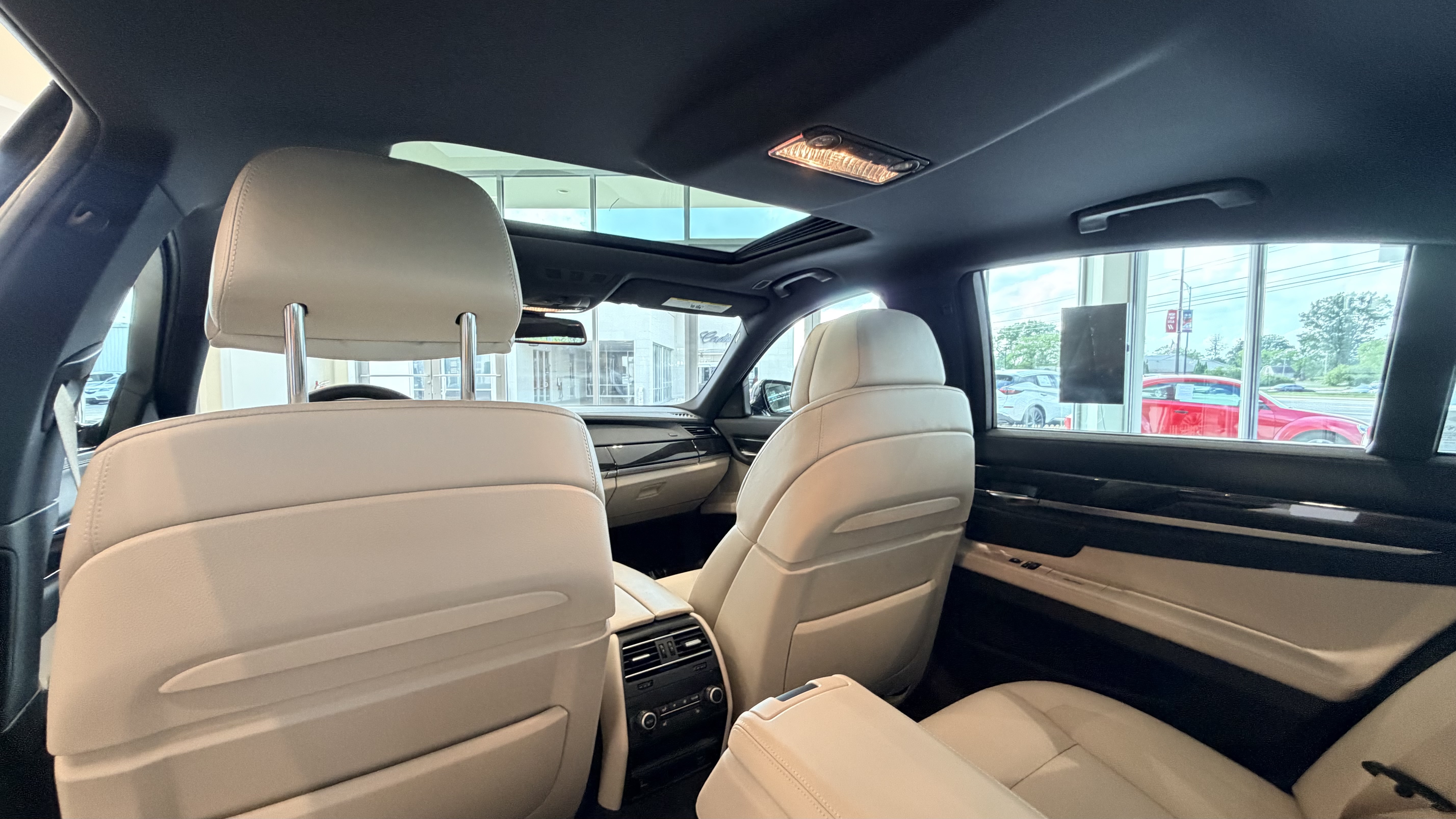 Used 2012 GRAY BMW 750i image 92