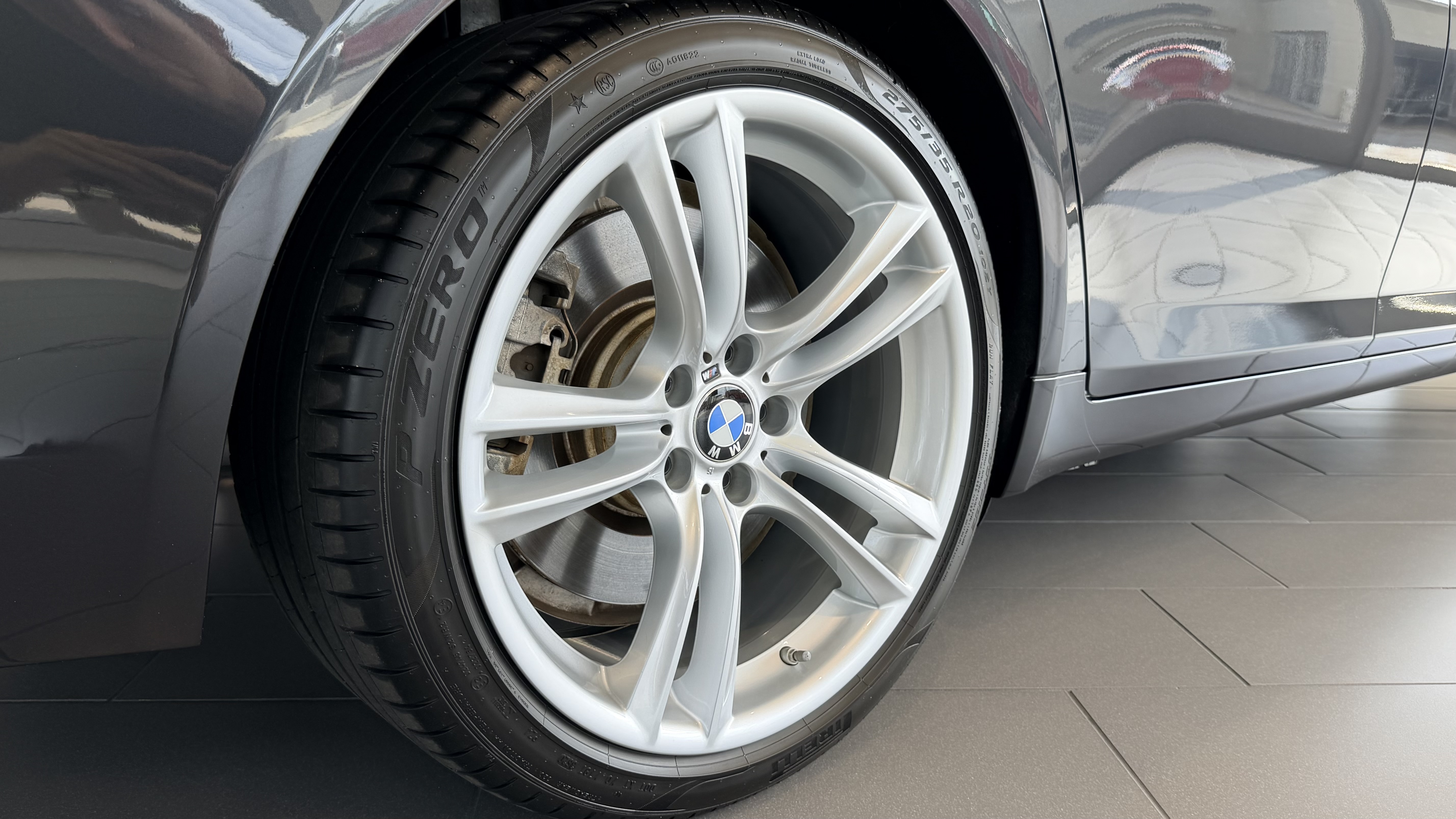 Used 2012 GRAY BMW 750i image 31