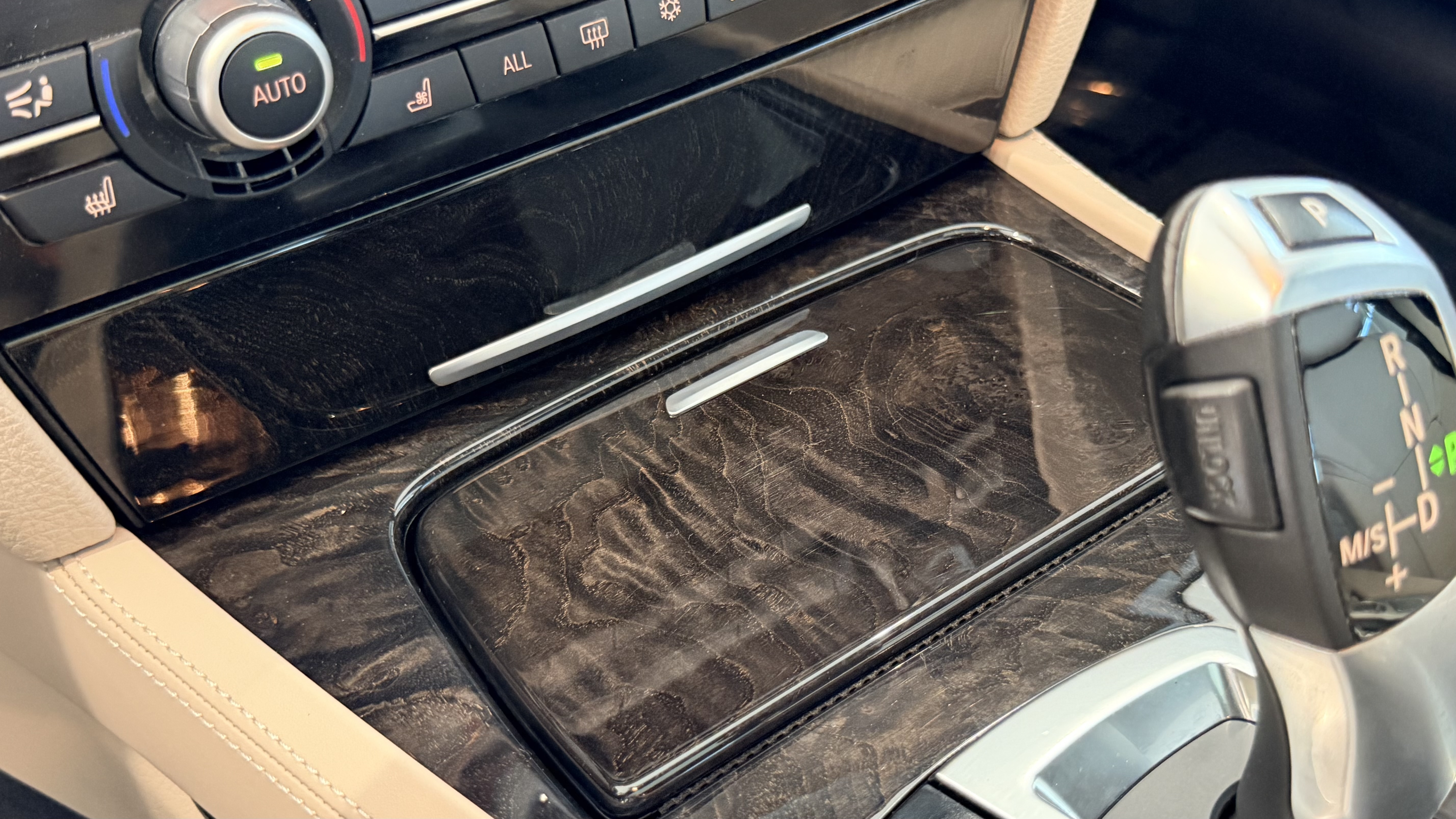 Used 2012 GRAY BMW 750i image 65