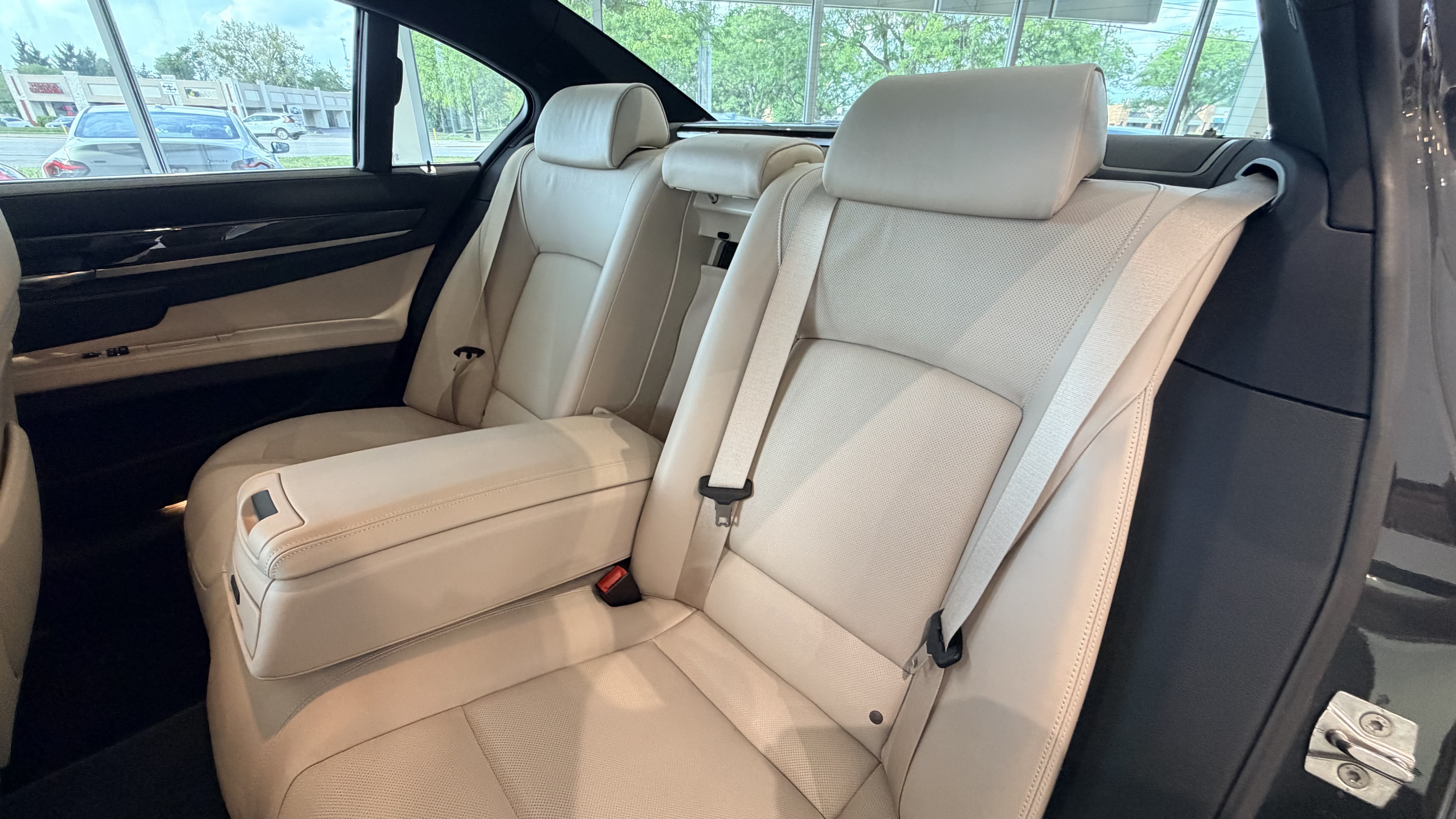 Used 2012 GRAY BMW 750i image 91