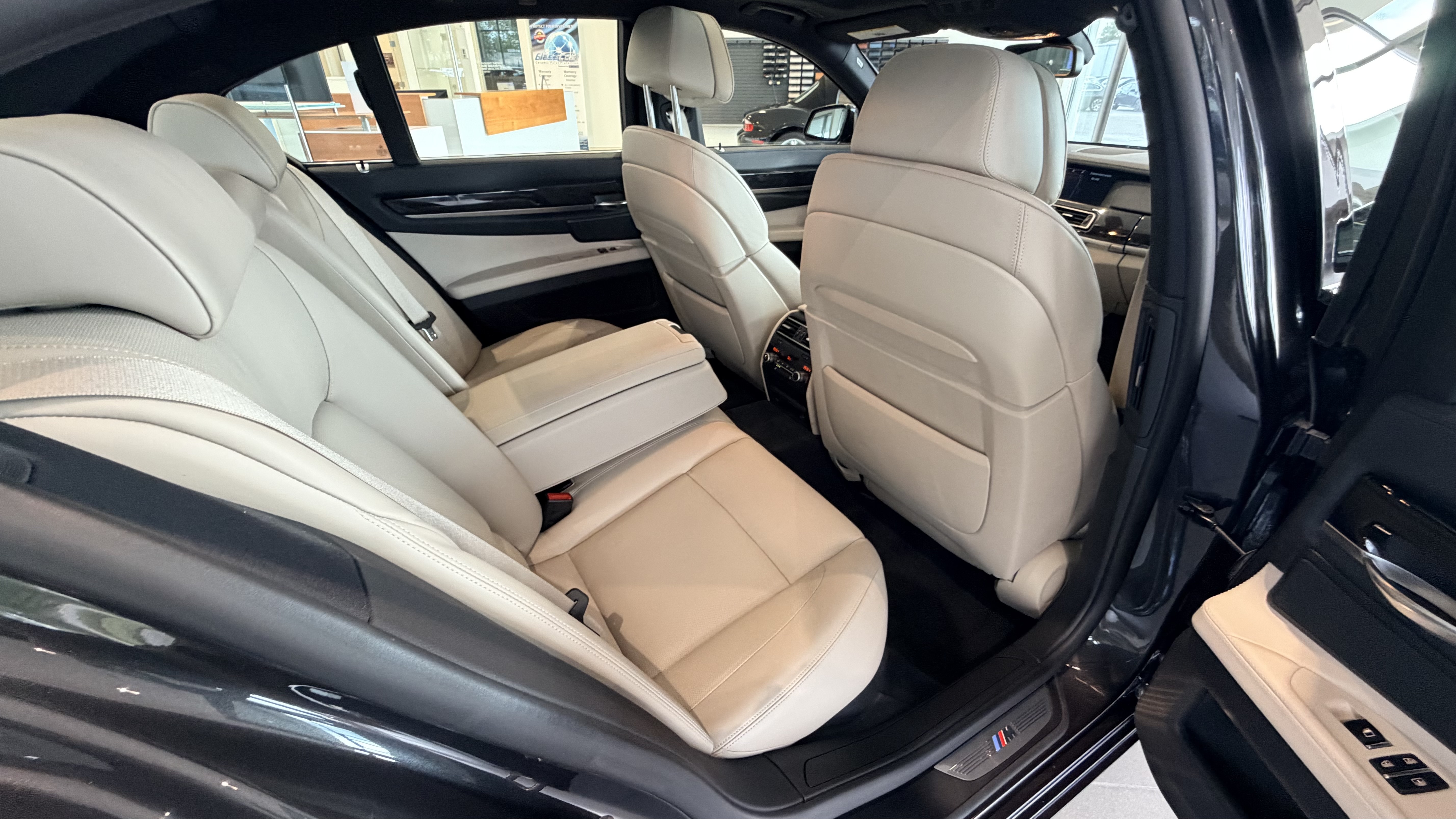 Used 2012 GRAY BMW 750i image 103