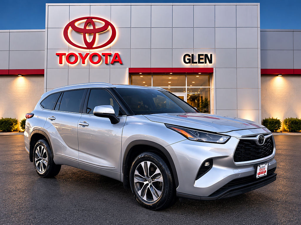 Celestial Silver Metallic 2024 Toyota Highlander SUV / Crossover All-Wheel Drive 8-Speed Automatic