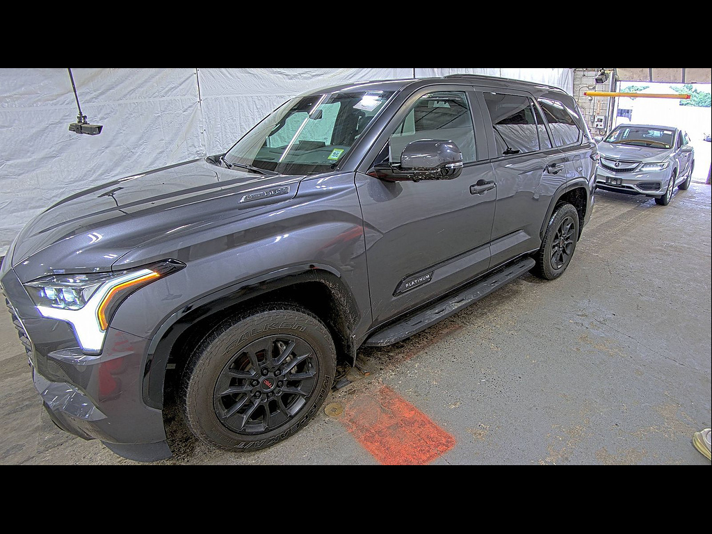  2024 Toyota Sequoia Platinum 4WD   