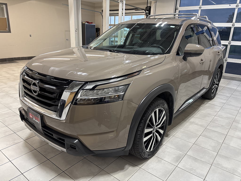 2023 Nissan Pathfinder Platinum 4WD