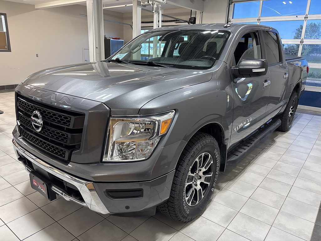 2020 Nissan Titan SV Crew Cab 4WD