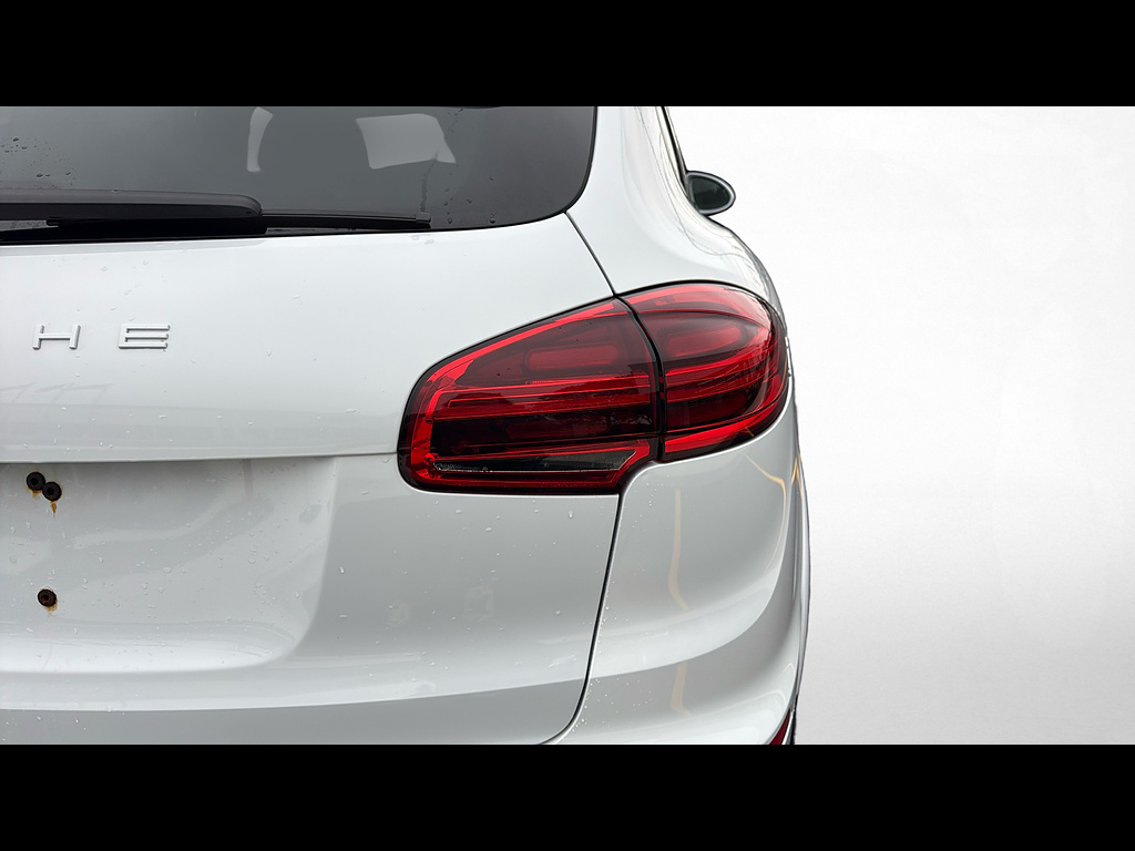 2018 Porsche Cayenne S E-Hybrid - Photo 33