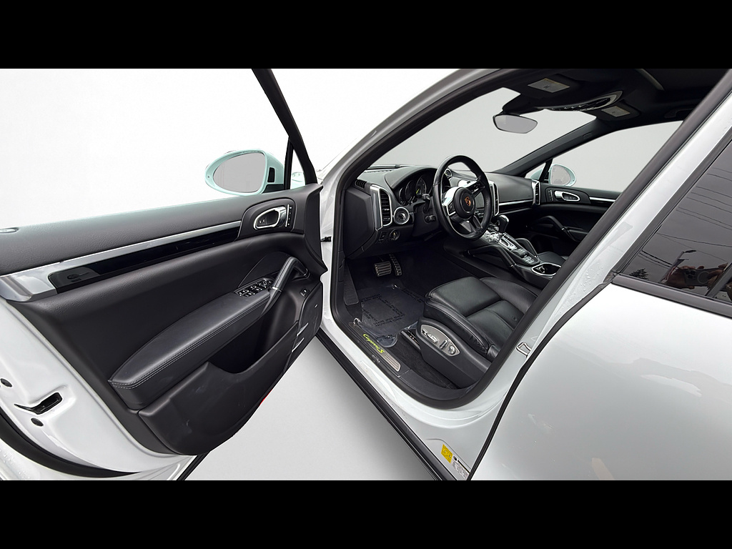 2018 Porsche Cayenne S E-Hybrid - Photo 9