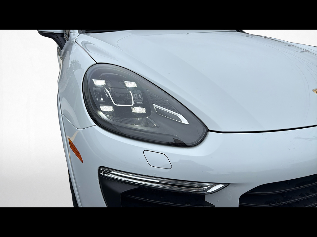 2018 Porsche Cayenne S E-Hybrid - Photo 30