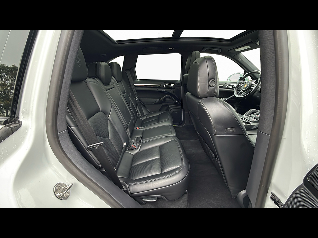 2018 Porsche Cayenne S E-Hybrid - Photo 14