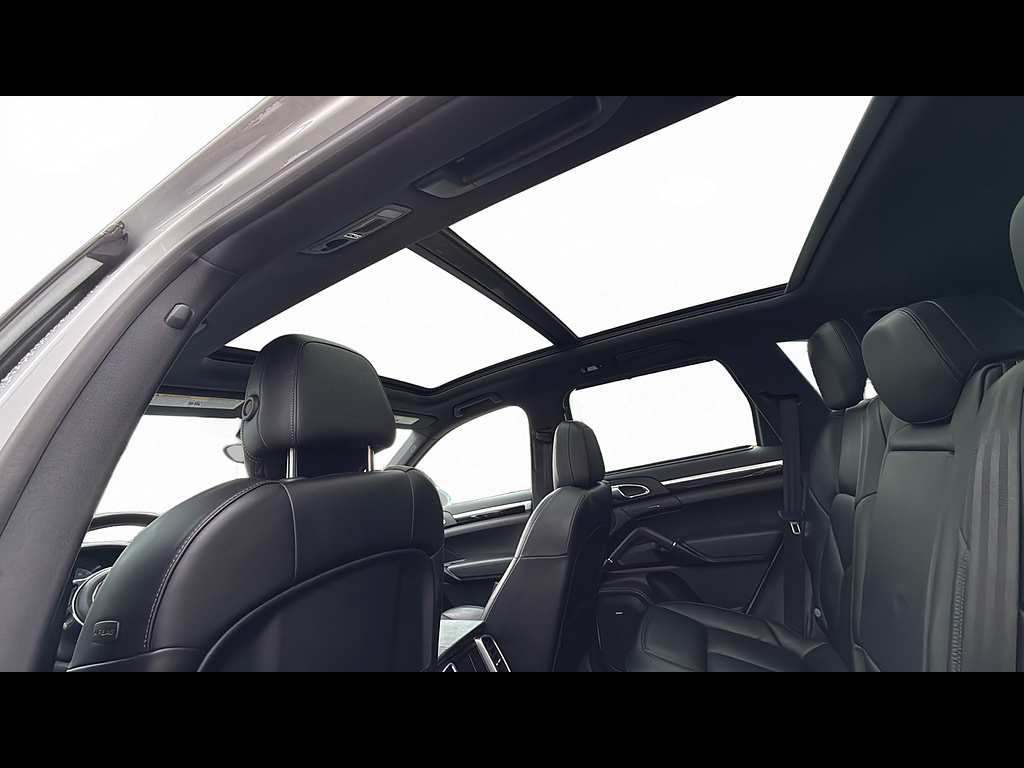 2018 Porsche Cayenne S E-Hybrid - Photo 15