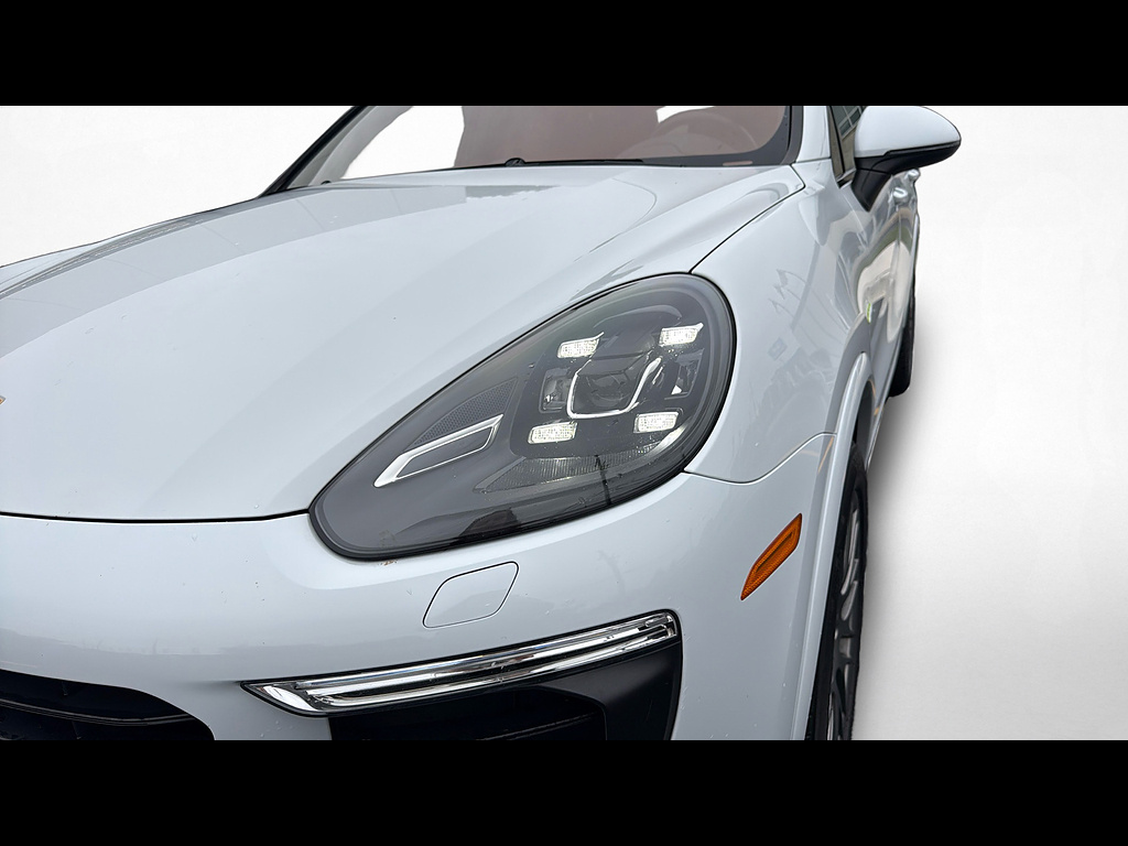 2018 Porsche Cayenne S E-Hybrid - Photo 31