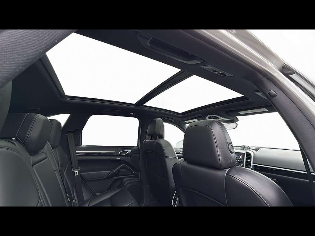 2018 Porsche Cayenne S E-Hybrid - Photo 21