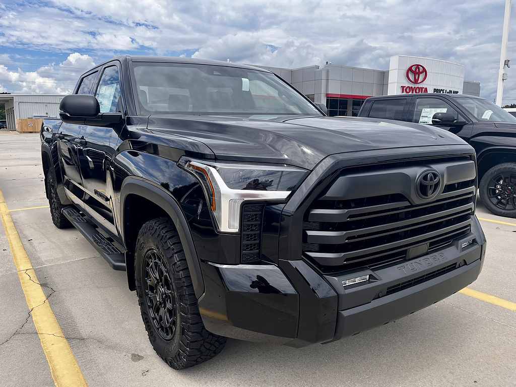 Midnight Black Metallic 2026 Toyota Tundra Pickup Truck Four-Wheel Drive Automatic