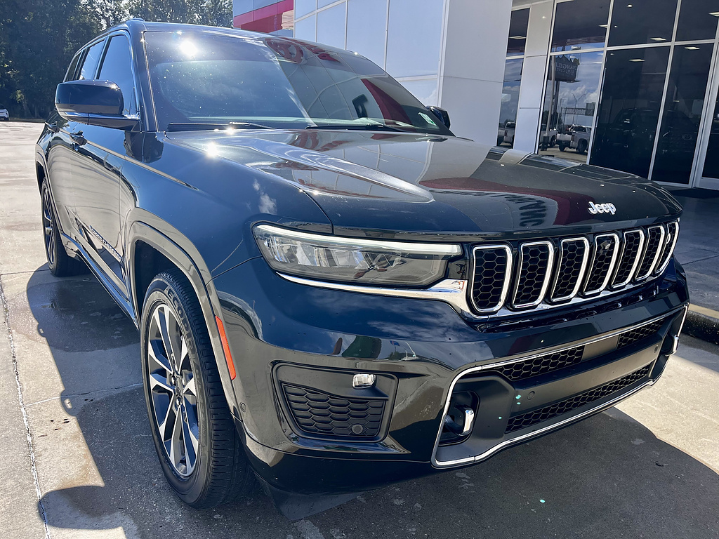 2024 Jeep Grand Cherokee Overland 4WD
