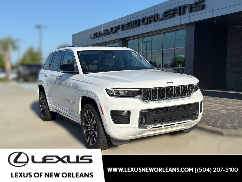 2022 Jeep Grand Cherokee Overland RWD