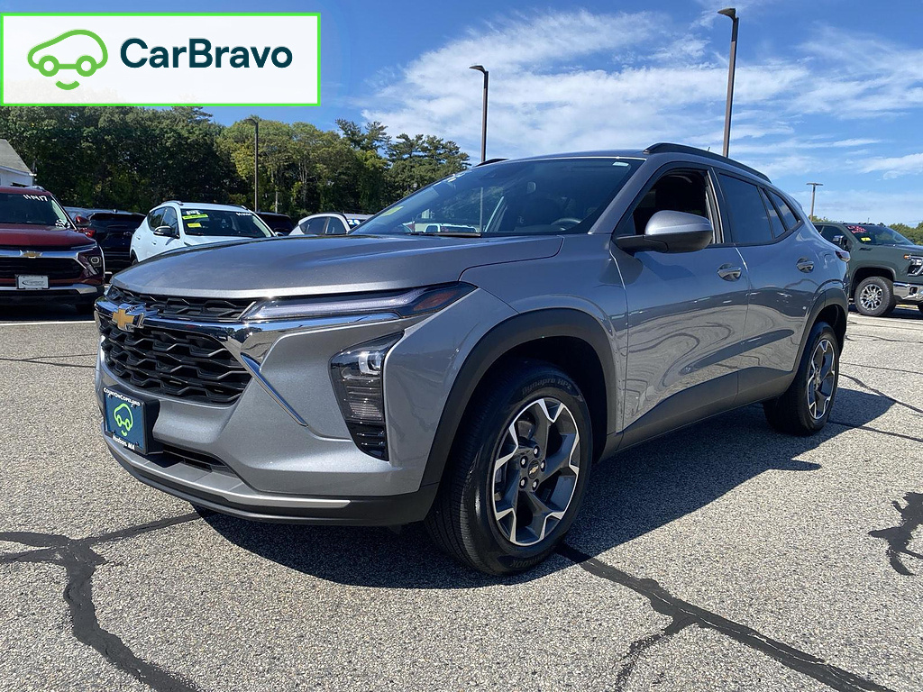 Gray 2024 Chevrolet Trax SUV / Crossover Front-Wheel Drive 6-Speed Automatic