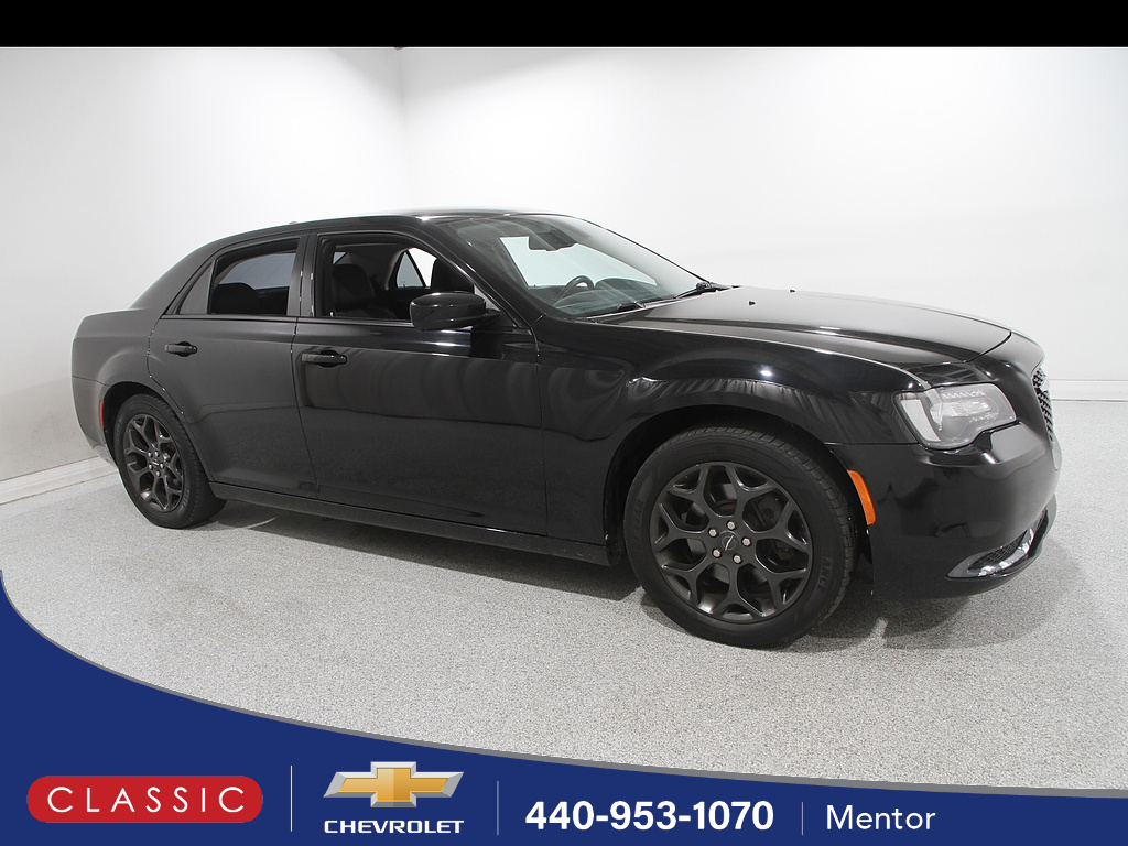Gloss Black 2019 Chrysler 300 Sedan All-Wheel Drive 8-Speed Automatic