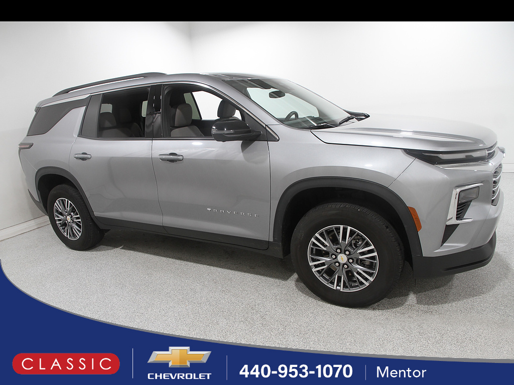 Sterling Gray Metallic 2025 Chevrolet Traverse SUV / Crossover Front-Wheel Drive 8-Speed Automatic