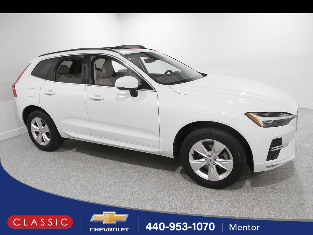 Ice White 2022 Volvo XC60 SUV / Crossover All-Wheel Drive 8-Speed Automatic