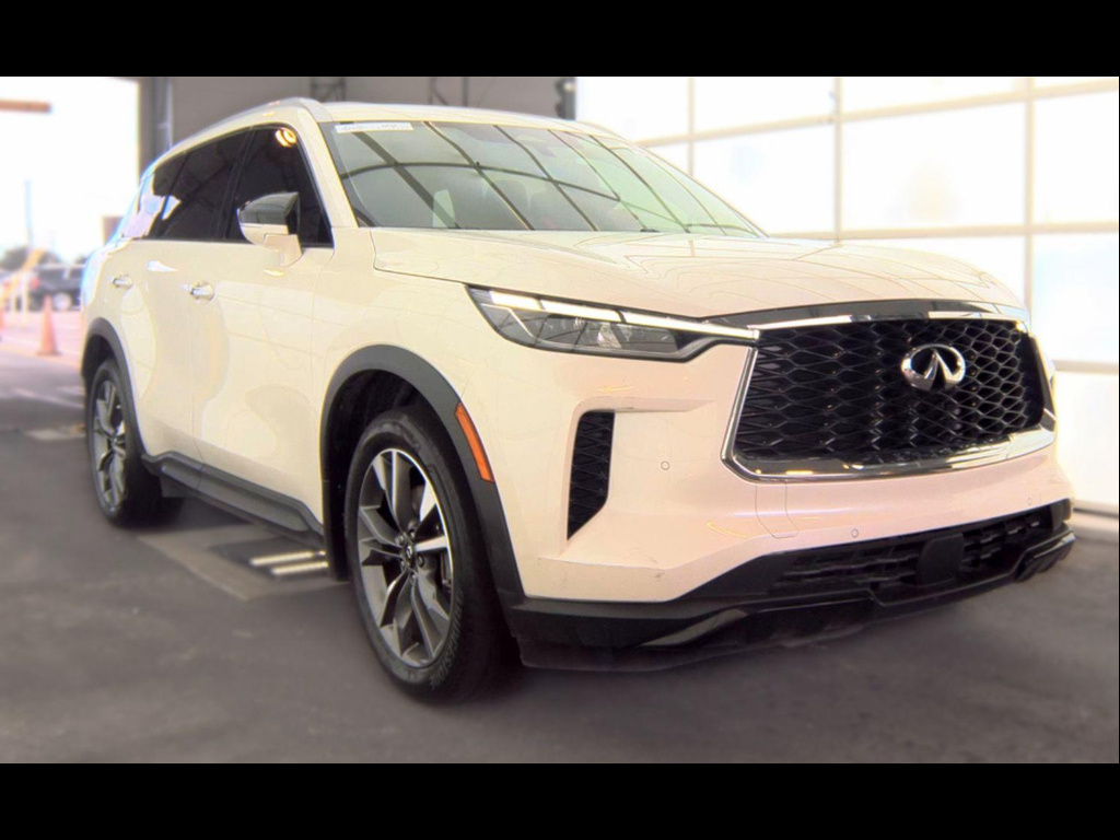  2024 INFINITI QX60 Luxe FWD   