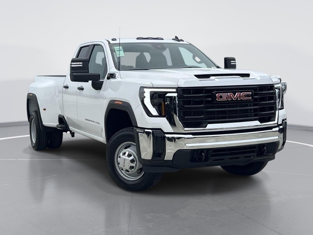 Summit White 2026 GMC Sierra 3500HD Pickup Truck 4X2 Automatic