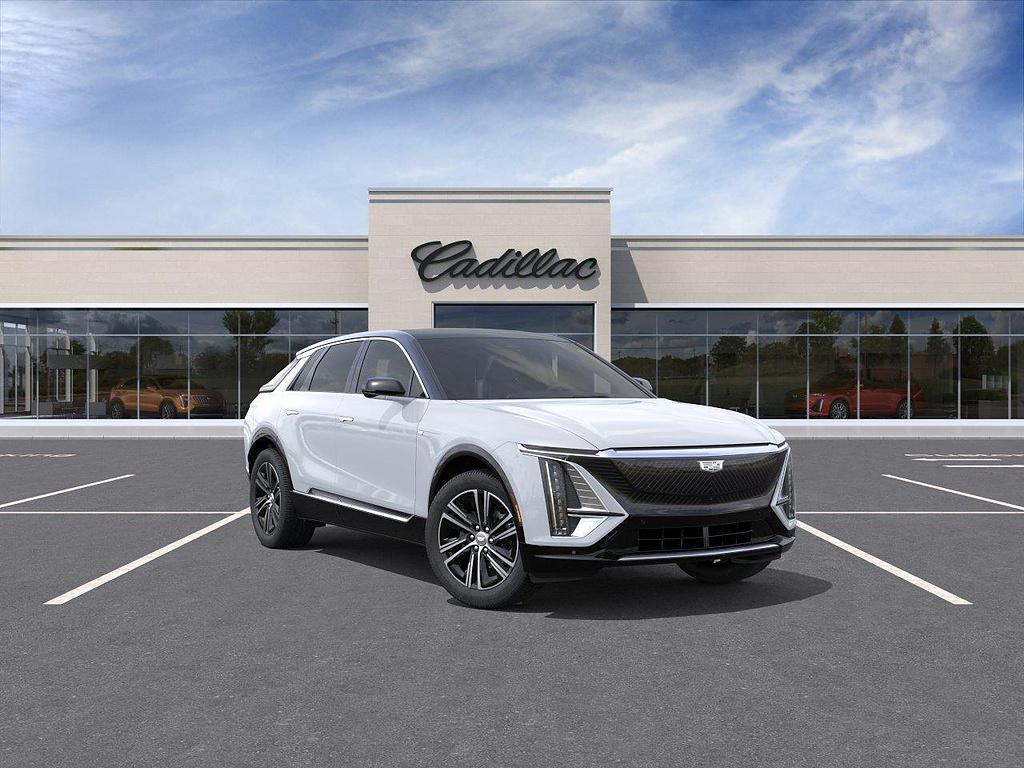 Vibrant White Tricoat 2027 Cadillac LYRIQ SUV / Crossover Rear-Wheel Drive 1-Speed Dual Clutch