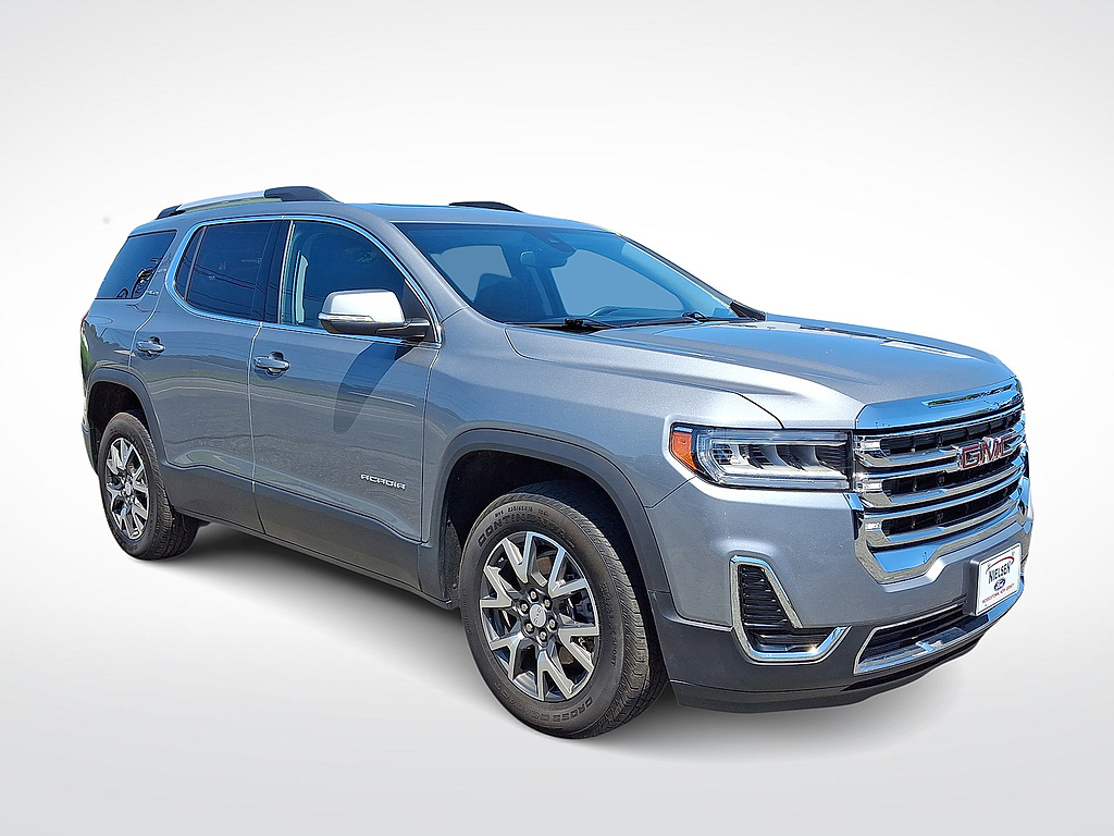 2023 GMC Acadia SLE comparison vehicle