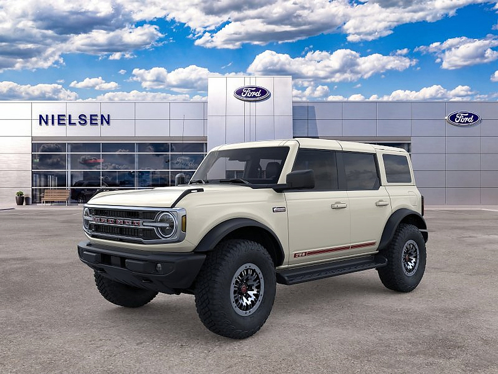 Wimbledon White 2026 Ford Bronco SUV / Crossover Four-Wheel Drive Automatic