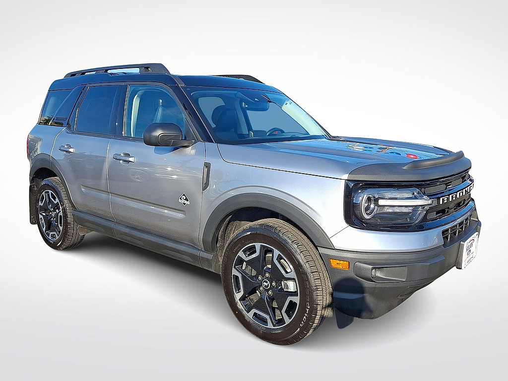 2023 Ford Bronco Sport Outer Banks comparison vehicle