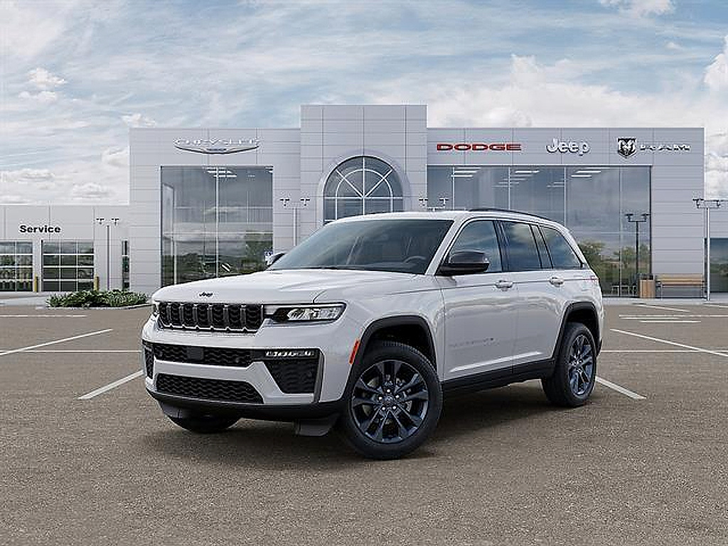 2026 Jeep Grand Cherokee 85th Anniversay Edition 4×4 comparison vehicle