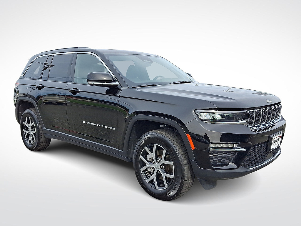 2025 Jeep Grand Cherokee Limited comparison vehicle