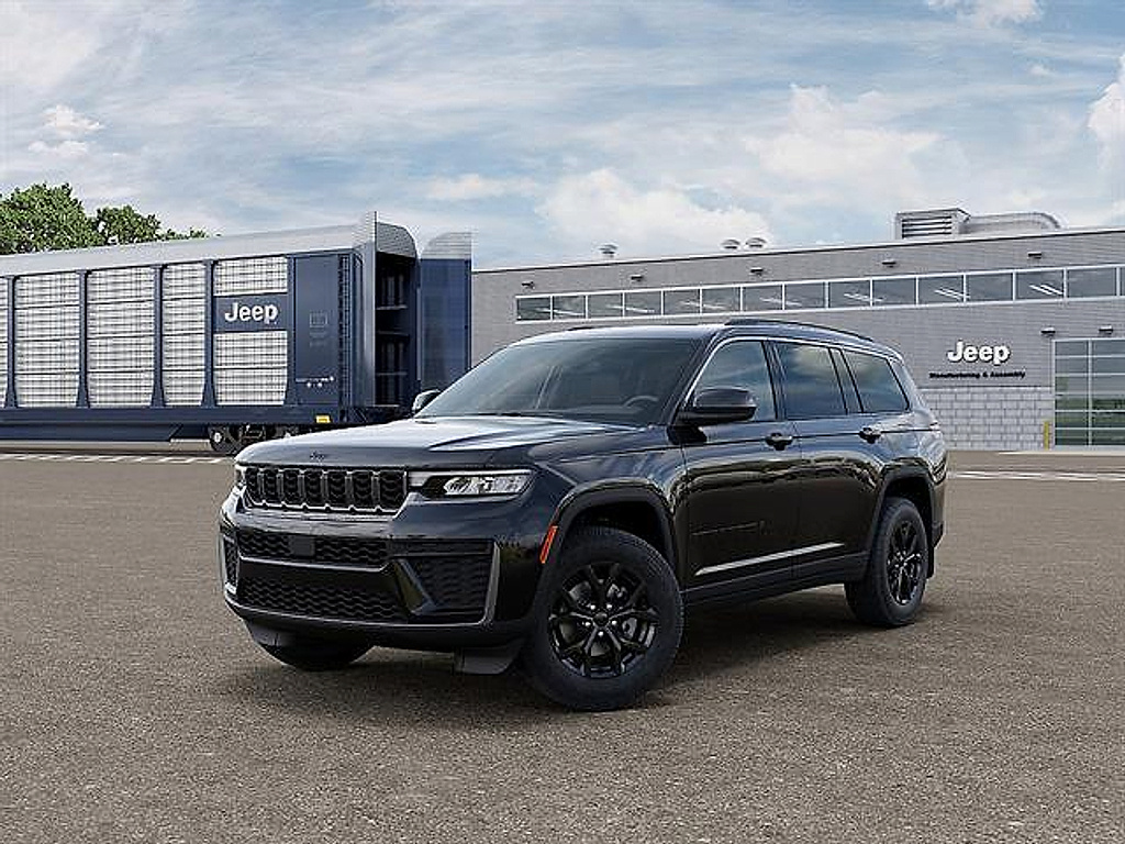2026 Jeep Grand Cherokee L Altitude 4×4 comparison vehicle