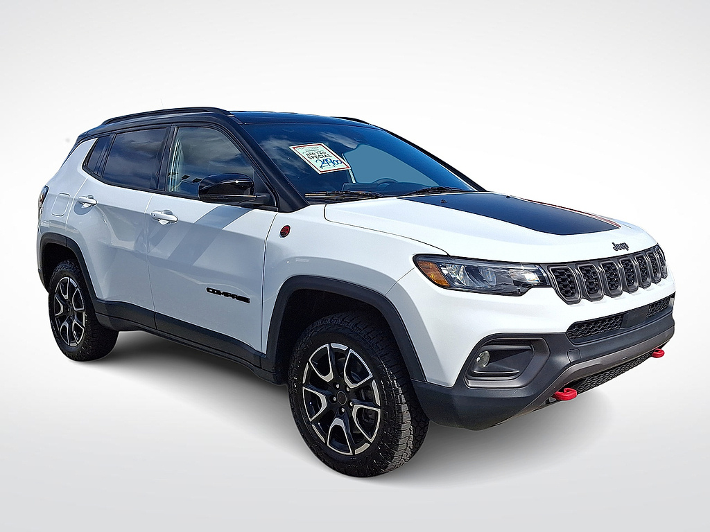 2025 Jeep Compass Trailhawk comparison vehicle