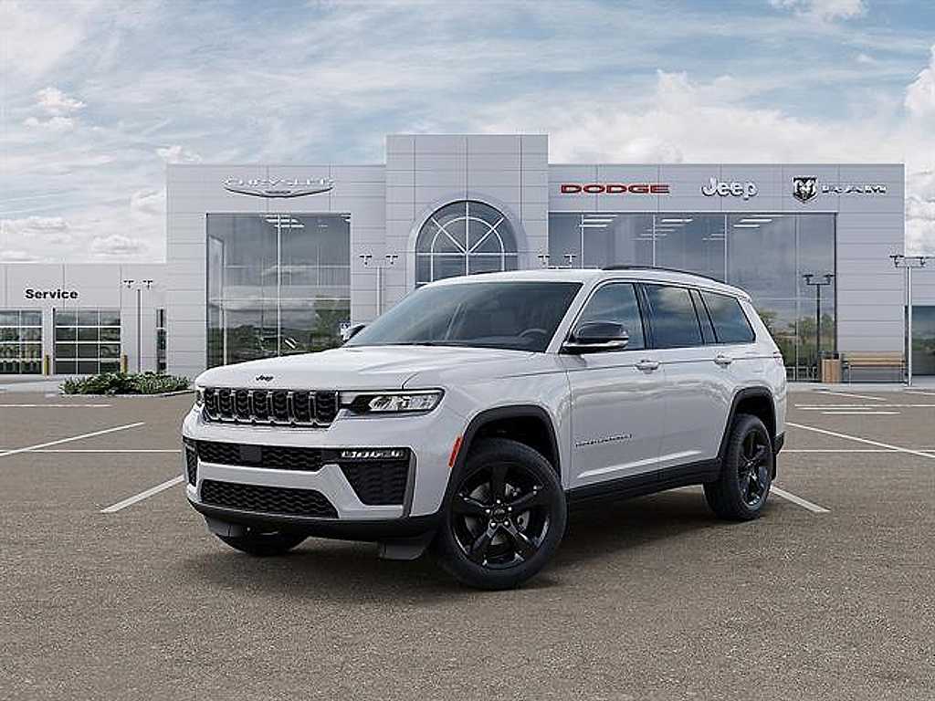 2026 Jeep Grand Cherokee L Limited 4×4 comparison vehicle