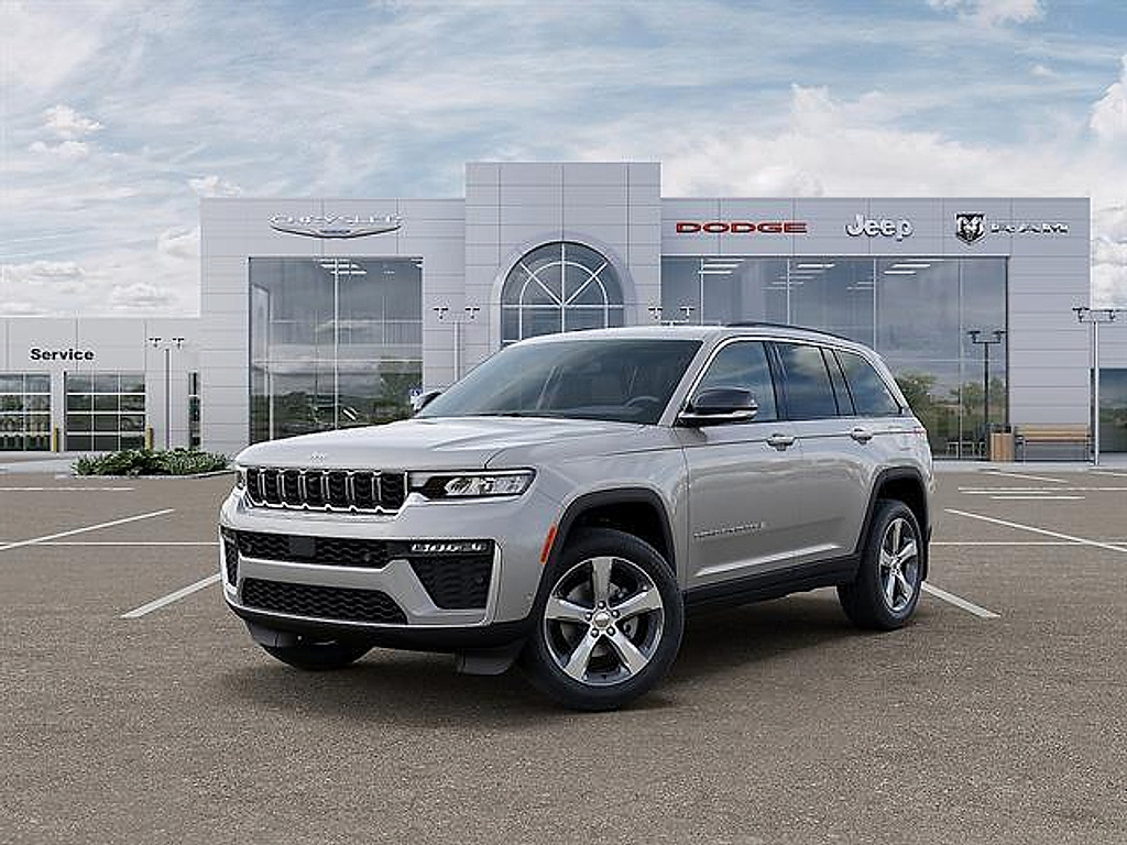 2026 Jeep Grand Cherokee Limited 4×4 comparison vehicle