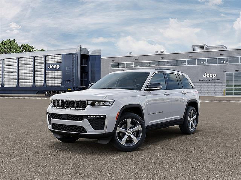 2026 Jeep Grand Cherokee Limited 4×4 comparison vehicle