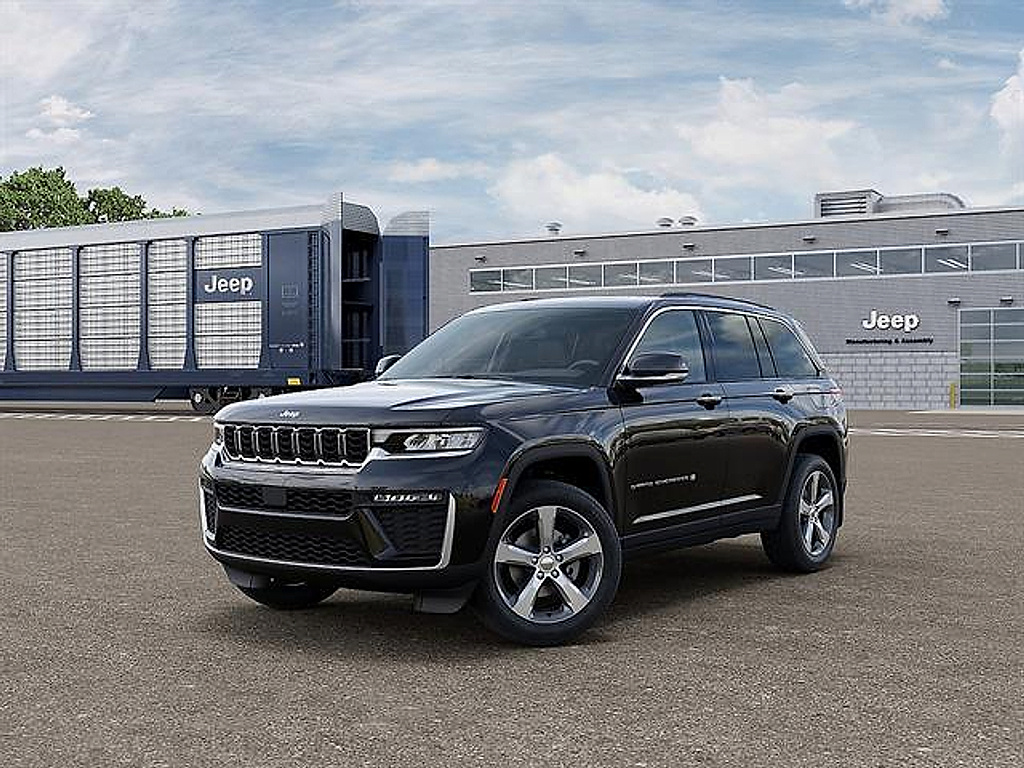 2026 Jeep Grand Cherokee Limited 4×4 comparison vehicle