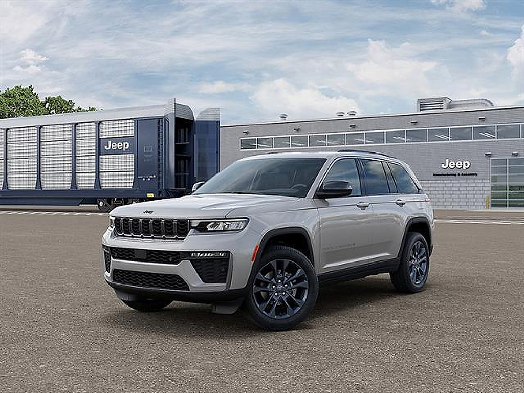 2026 Jeep Grand Cherokee 85th Anniversay Edition 4×4 comparison vehicle
