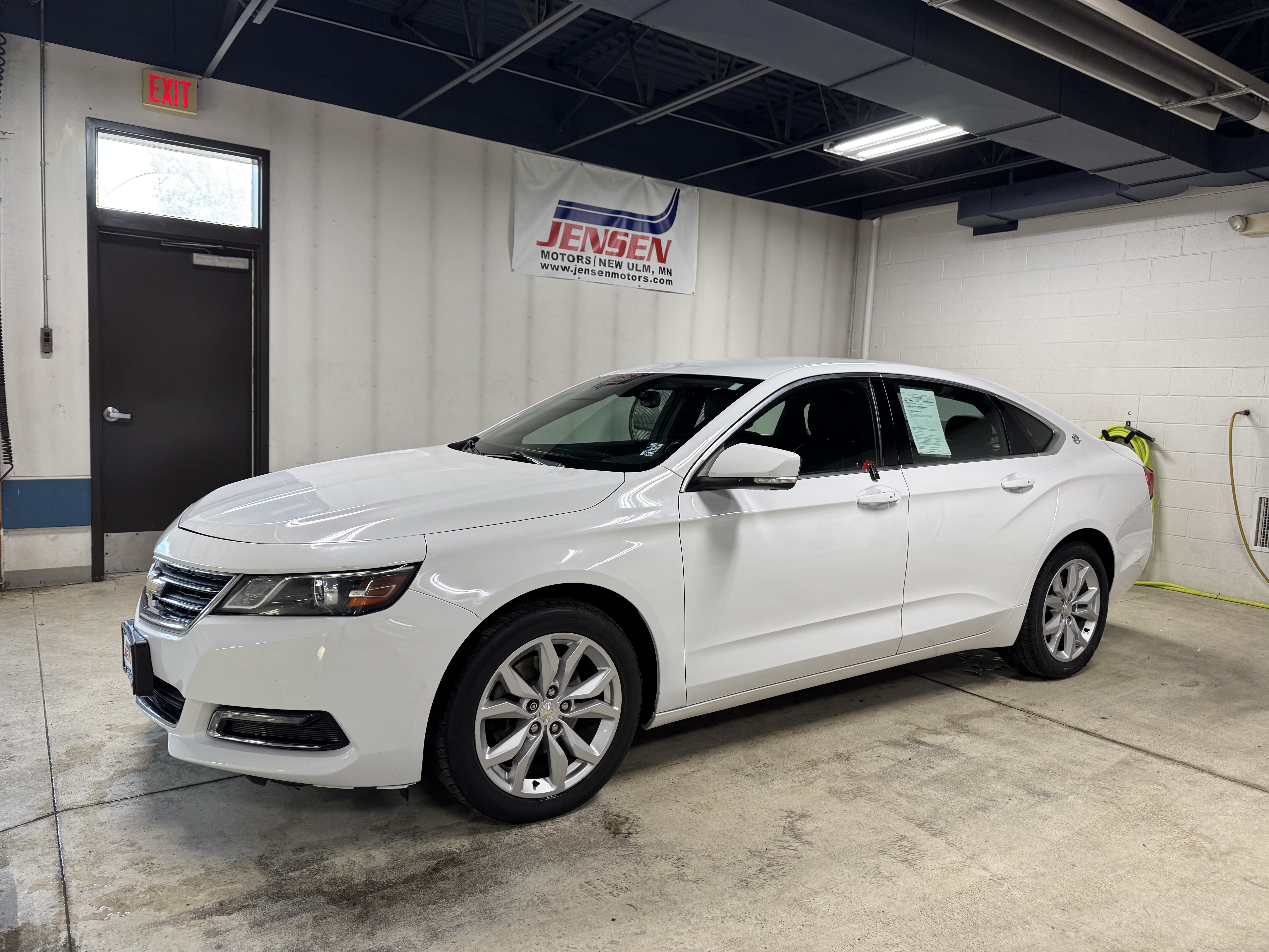  2018 Chevrolet Impala LT FWD   